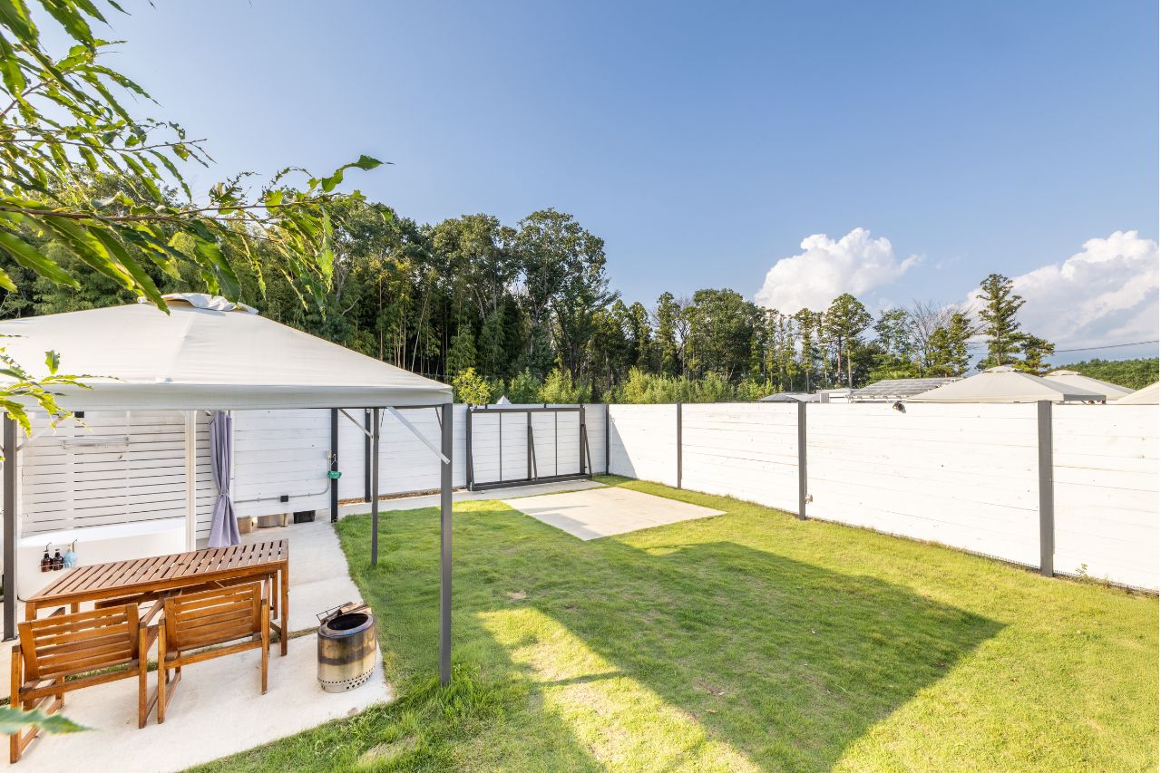 グランピングサイト イージードーム